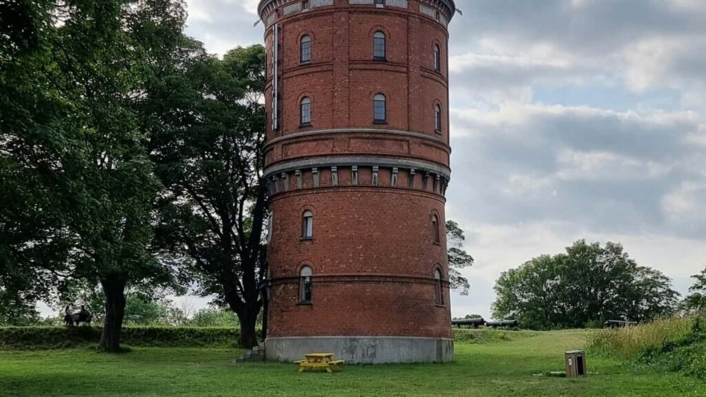 2025 Switzerland Facebook Advertising Rate Card for Côte dIvoire