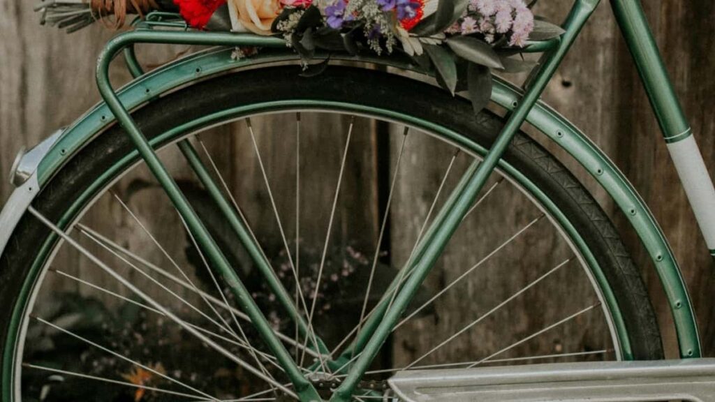 How Côte dIvoire Telegram bloggers can collaborate with UAE advertisers in 2025