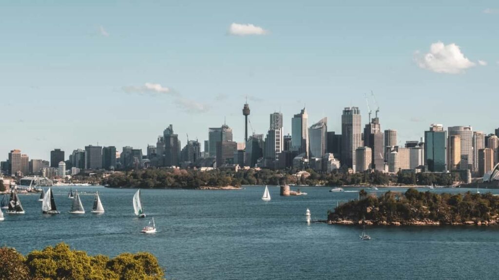 2025 United Kingdom LinkedIn AllCategory Advertising Rate Card Côte dIvoire