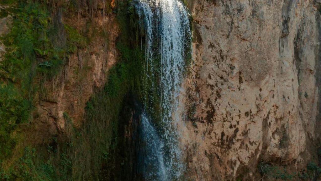 2025 Spain LinkedIn AllCategory Advertising Rate Card Côte dIvoire