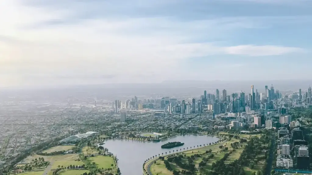 Découvrez comment Apple Music et des marques kenyanes collaborent pour des giveaways qui boostent l'engagement.