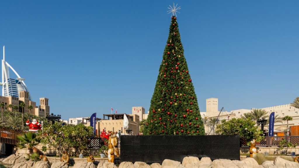 Découvre comment Discord et l'approche iranienne du design peuvent dynamiser ta campagne de notoriété de marque en Côte d'Ivoire.