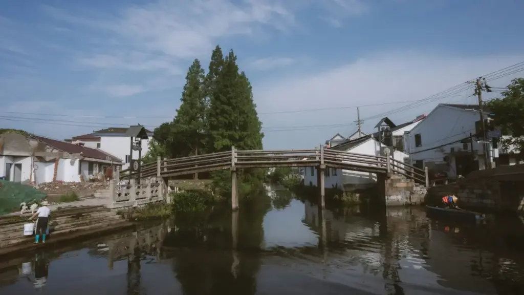 Guide pratique pour créateurs ivoiriens sur comment négocier des deals payants avec Netflix Thaïlande.