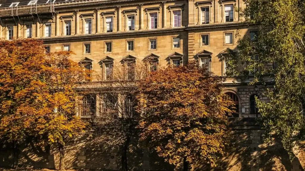 Practical guide for Ivorian advertisers to find German Reddit creators and scale product awareness globally.