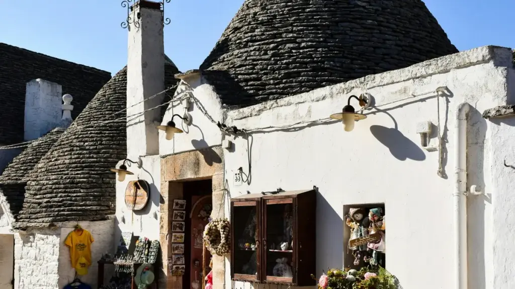 "N bi kɛ̀nɛ fo: ni waati la, ka fama Italy brands fila Instagram ka sɔrɔ short dramas ni branded reels, n yira fɔlɔ ni tipɛnbɛn."