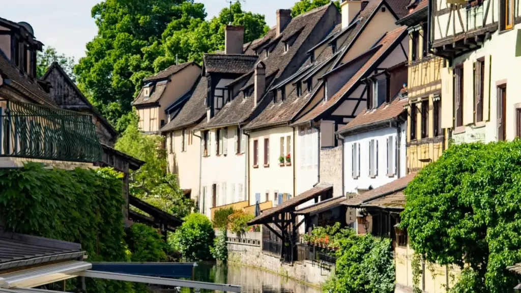 Guide pratique pour annonceurs en Côte d'Ivoire: comment repérer et monétiser créateurs SoundCloud de Nouvelle-Zélande pour augmenter les ventes de votre boutique en ligne.