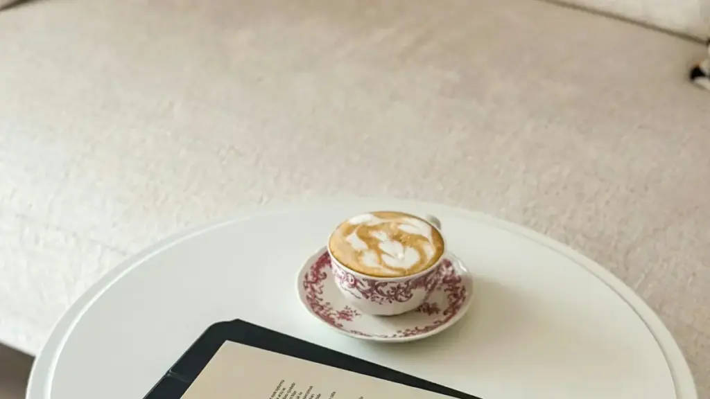 "Gidin kout pou kreyatè an Côte d'Ivoire pou jwenn, kontakte, é kreyé contenu suivi avèk mak Malta ki vann su eBay."